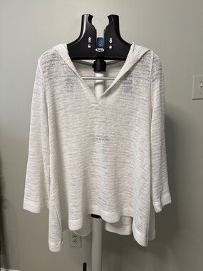 Nally & Millie White Knit Hooded Pullover